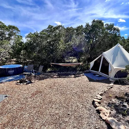 The Juniper Ranch And Retreat Hotel Canyon Lake Room photo