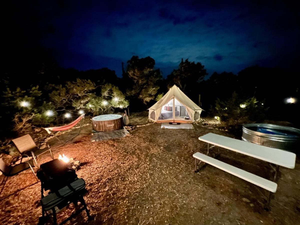 The Juniper Ranch And Retreat Luxury tent Canyon Lake